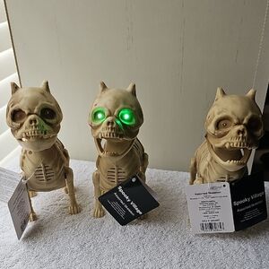 New Spooky Village Halloween Skeleton Animated Scary Bark Green Eyes Moving Part